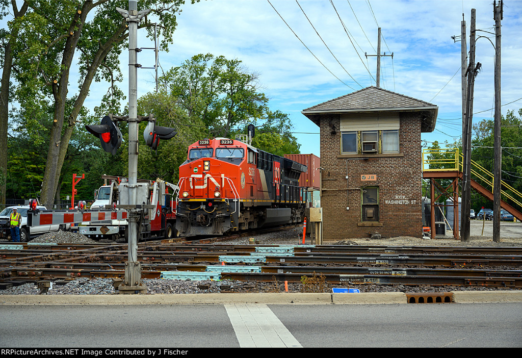 CN 3235